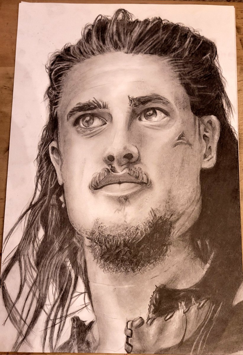 icfxart's tweet photo. #utred son of utred. 20 hour draw time...Graphite and charcoal 
#Pencildrawing #pencilart #artistsontwitter #Artists https://t.co/C5SC58N5Ql
