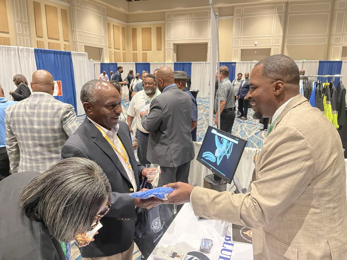 BlueVsBlue2's tweet photo. Prostate Cancer Awareness in Orlando, Fl, at the NOBLE National Conference. https://t.co/cIYW1ncs2v