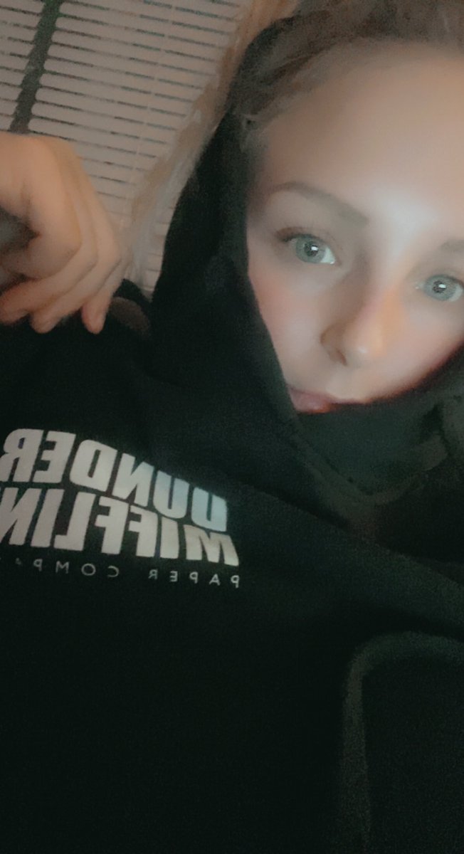 Alyssa_Gerald_'s tweet photo. Night fit 😎 knocking out CONOPs 🤓 https://t.co/c0FPiIARnr