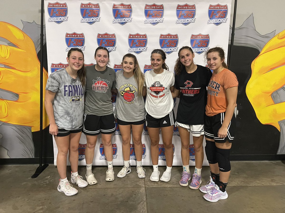 Mayce Russell tweet media