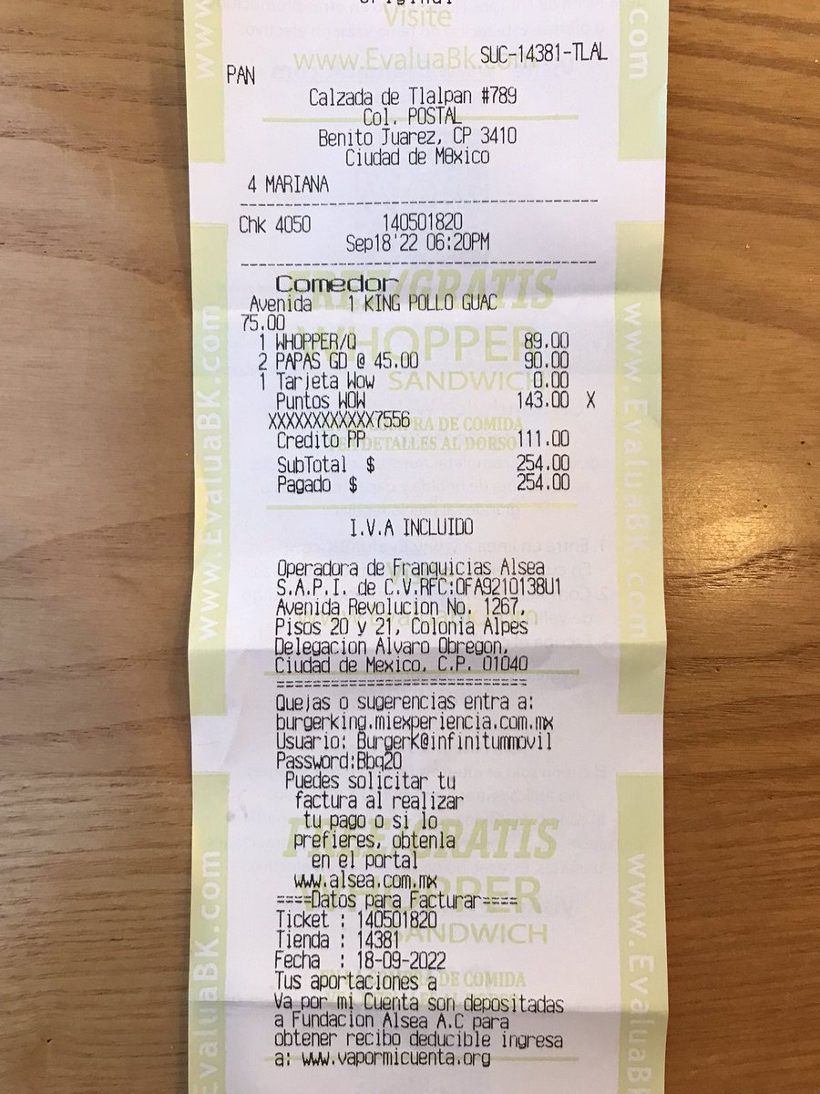 Munecodetrapo's tweet photo. No sé si @somosalsea se da cuenta del terrible servicio que tienen sus restaurantes, o no les importa: sin refresco en sus máquinas, baños sucios y sin jabón para manos, sin sobres de jalapeño, raciones pobremente servidas… ¿qué onda @BurgerKingMX? https://t.co/xz0kGjrohK