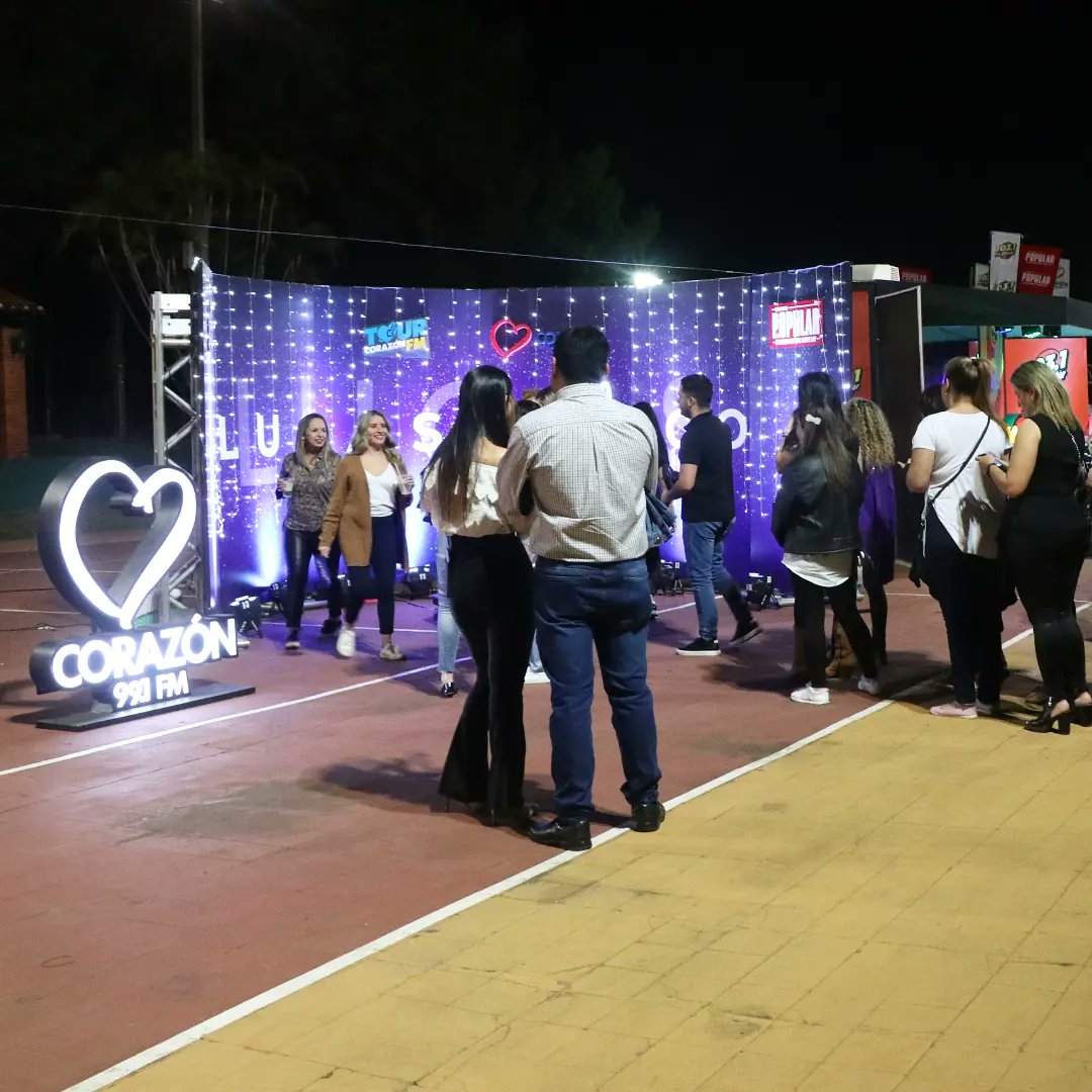 fmcorazon991's tweet photo. ❤️ Esta es la experiencia del #TourCorazon ❤️
.
🥰 Gracias a todas las personas que disfrutaron de llevarse un super recuerdo de su artista favorito @lucas_sugo y haber disfrutado de un show de primer nivel 😍
.
📸 Cristobal Nuñez, @nacion_media https://t.co/KdUlqxP8Tj