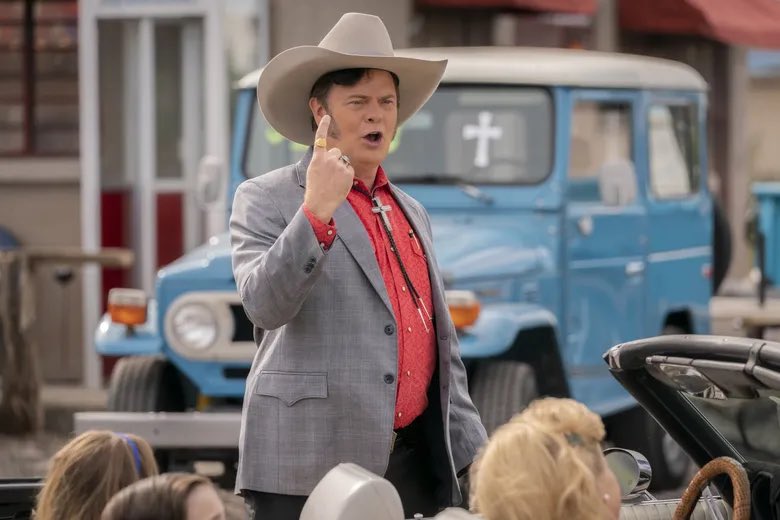 gasonmavin's tweet photo. It only took 4,049 days for Dwight to reach his final boss form of Gun Safety Dwight. https://t.co/F1ifwsFMOQ