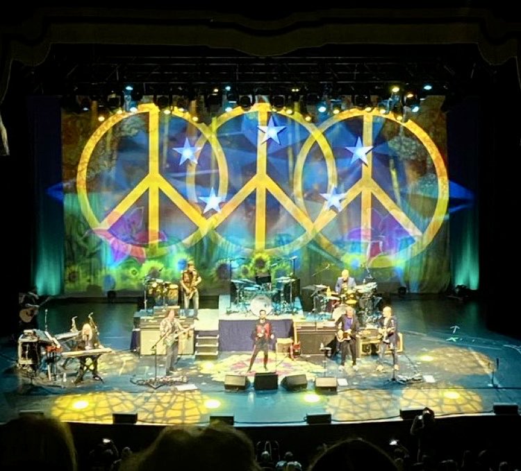Wow wow wow the last nine gigs incredible thanks for your support thanks for holding onto those tickets ha ha ha I send you all peace and love Ringo 😎✌️🌟❤️❤️🎵🎶🍒🥦🌈☮️