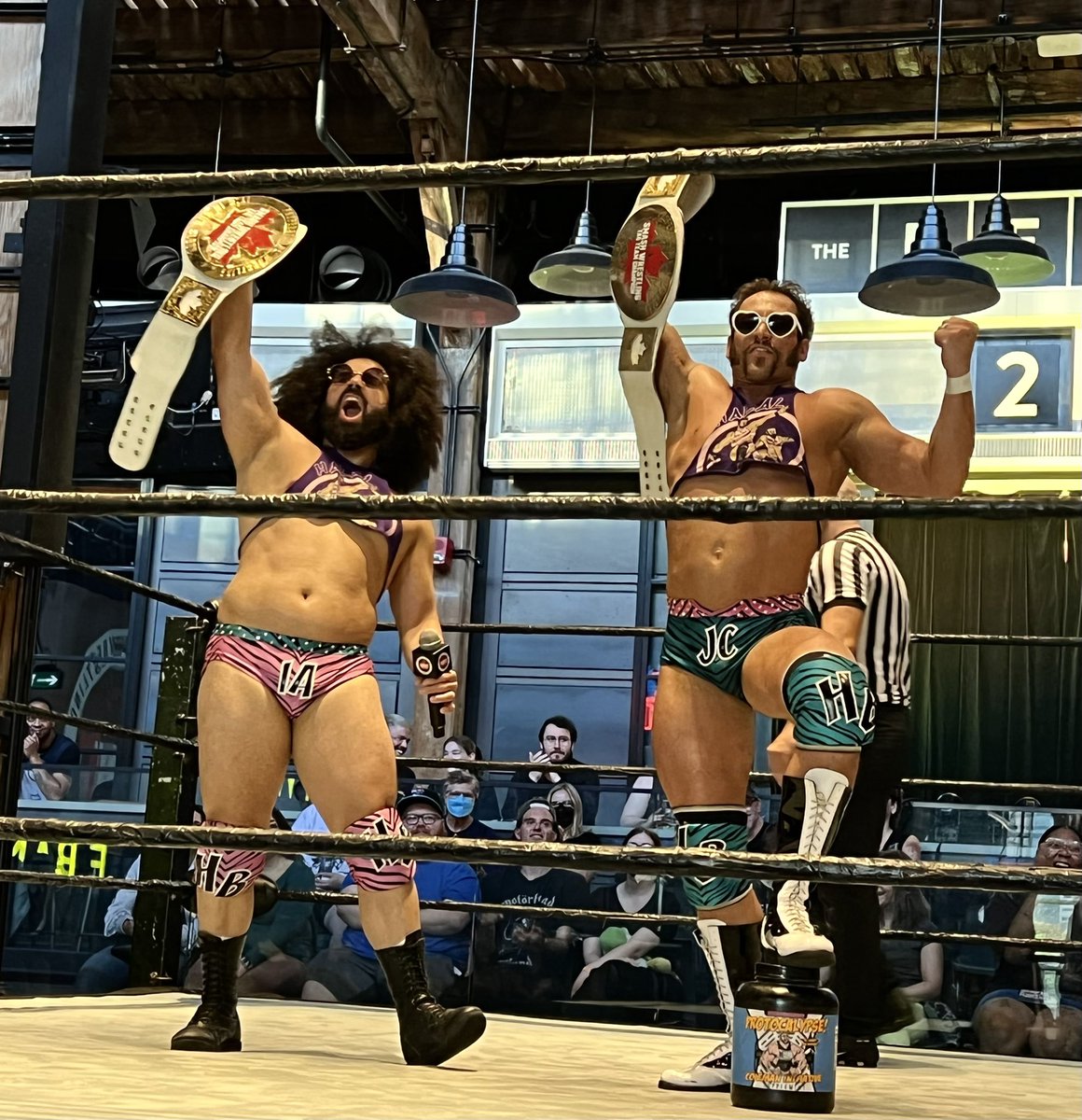 robbs_reality's tweet photo. @ThunderLats @Idris_Abraham @smashwrestling #halalbeefcake #internationalfightmight https://t.co/7KDC4MvdTU