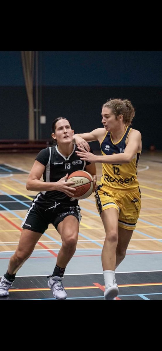 Yea yea, there was a football game til the wee hours last night but this morning my bballer rocked it. Floating and driving to the hoop(they better have called a foul on girl laying on her in pic #2)!