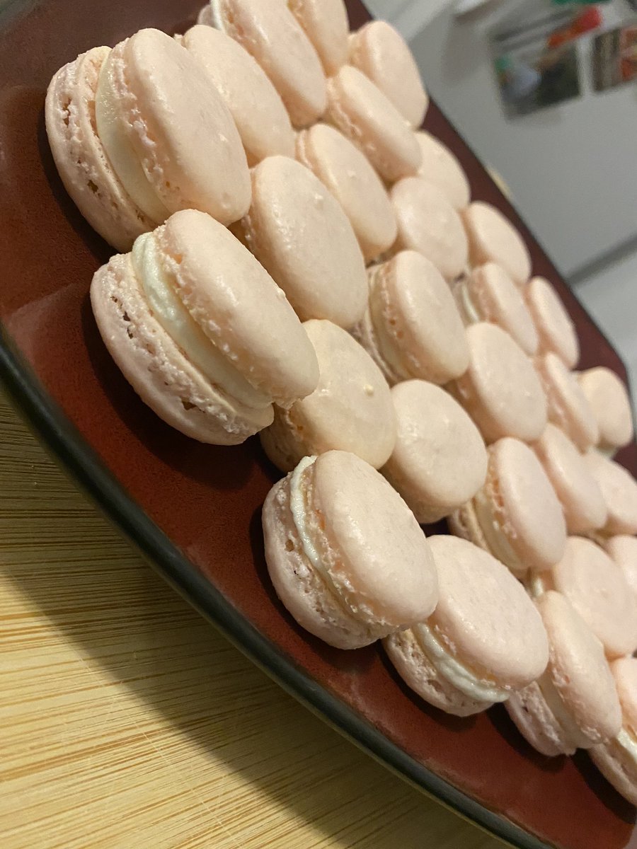 _biancaconcetta's tweet photo. @GordonRamsay not for nothing, but this was my first attempt at one of the most difficult desserts you can make….. I’m ready for my apron in Master Chef season 13 👩🏻‍🍳 https://t.co/TzagNSdiIc