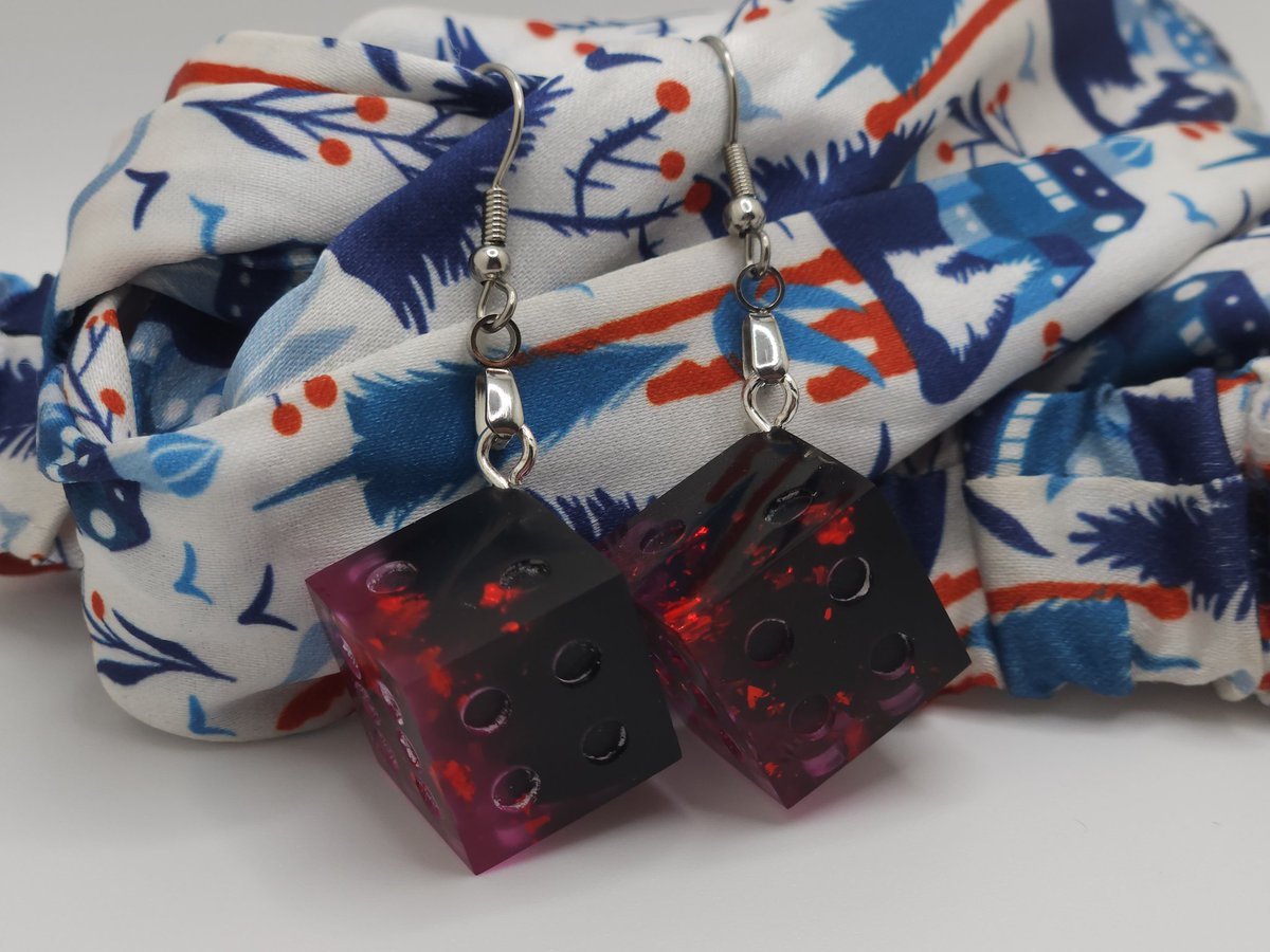 Sinnamon Roll Dice 🐶 tweet media