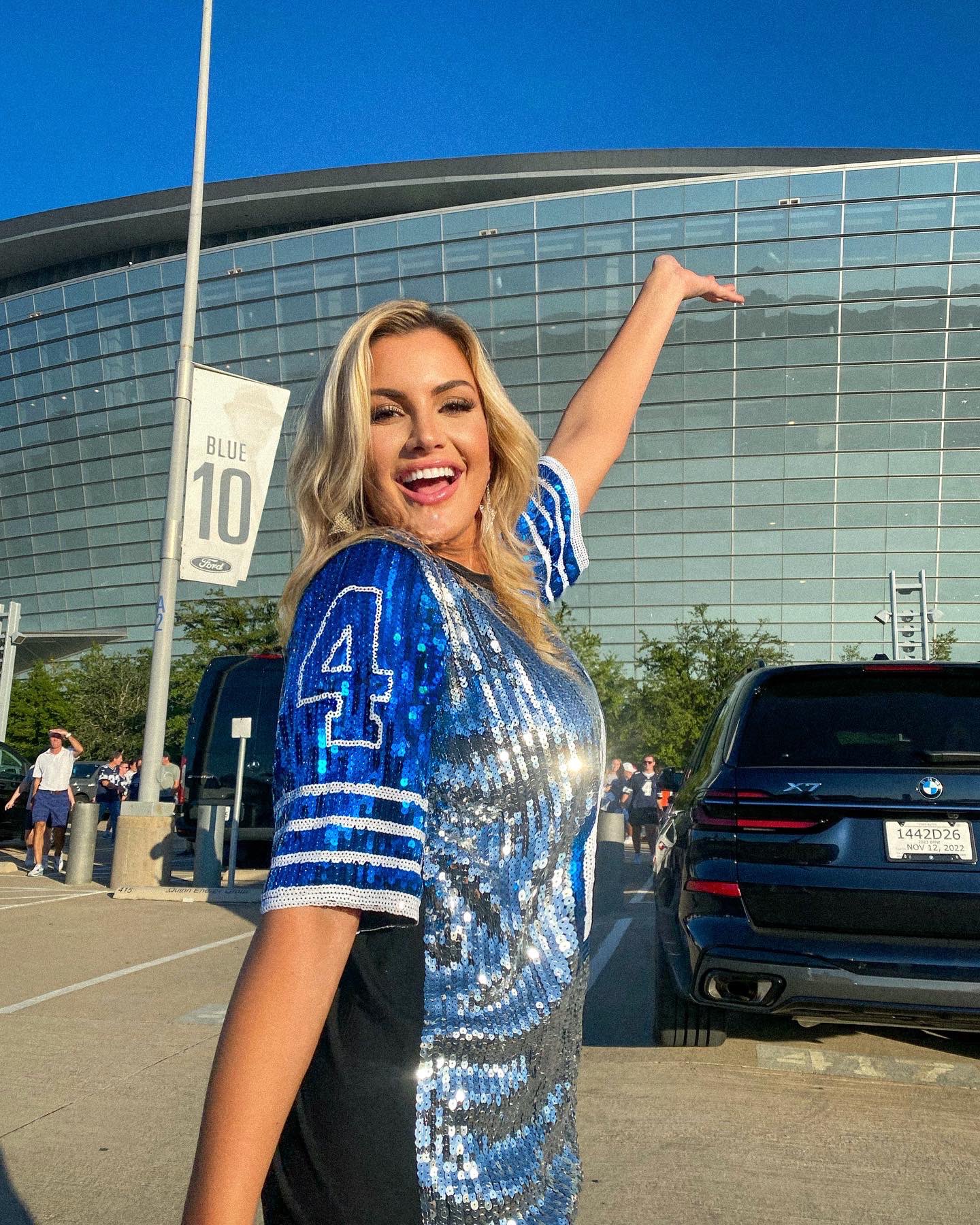 Kat Dunn on Twitter: "1-1 and our cowboys are SUPER BOWL BOUND!!💙💙💙 #DallasCowboys #DALvsCIN