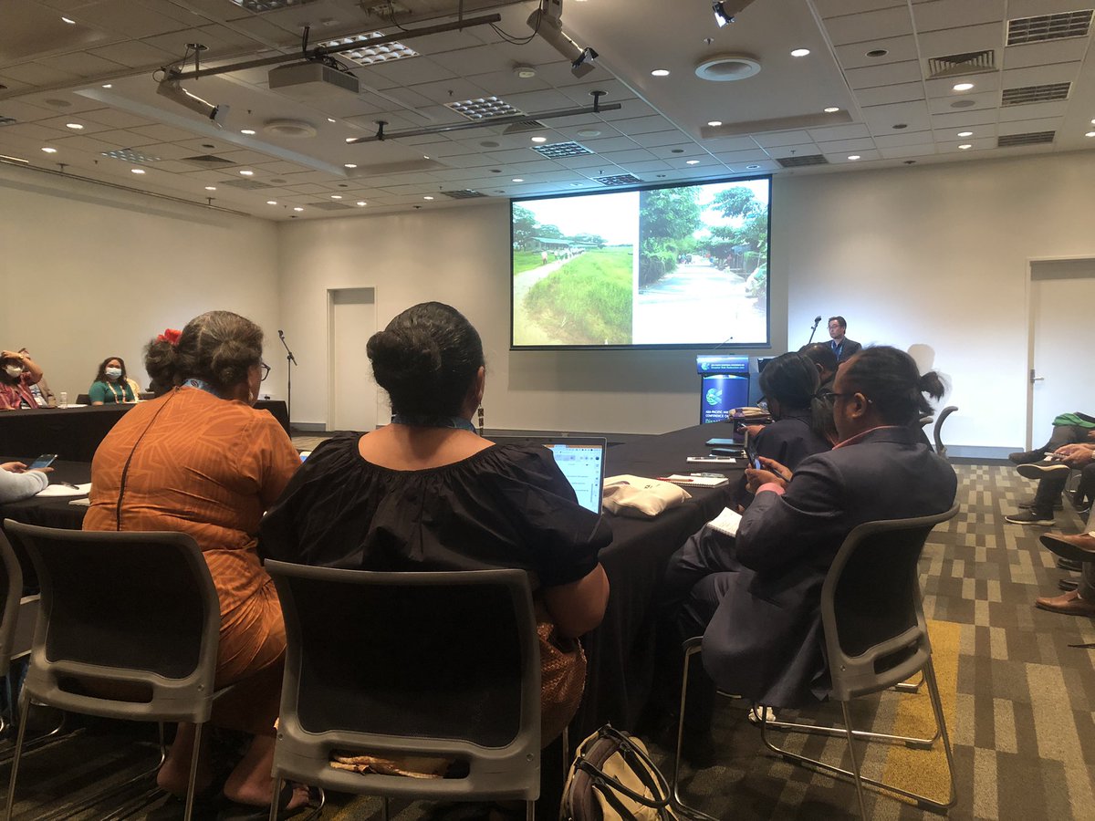 Jan_roams's tweet photo. “We need more people science” says CSOs at today’s stakeholder #APMCDRR2022 #localleadership #UNISDR #Oxfam https://t.co/BQnhnkBfOh