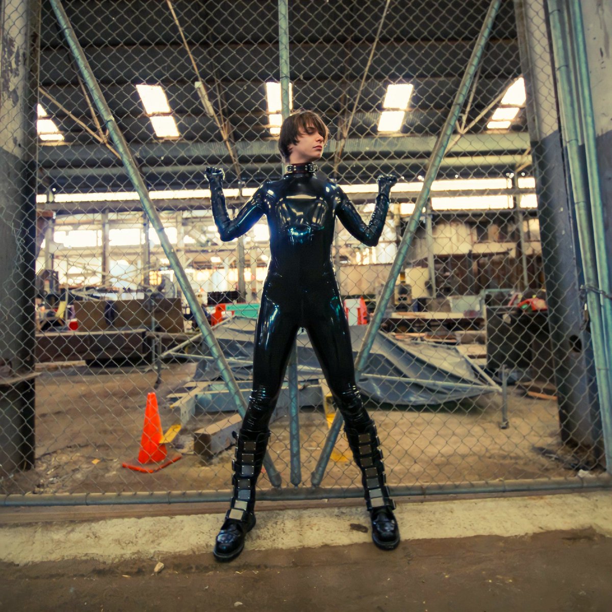 NoirLatex's tweet photo. Full Industrial 🖤 https://t.co/fYFeAn1fJg