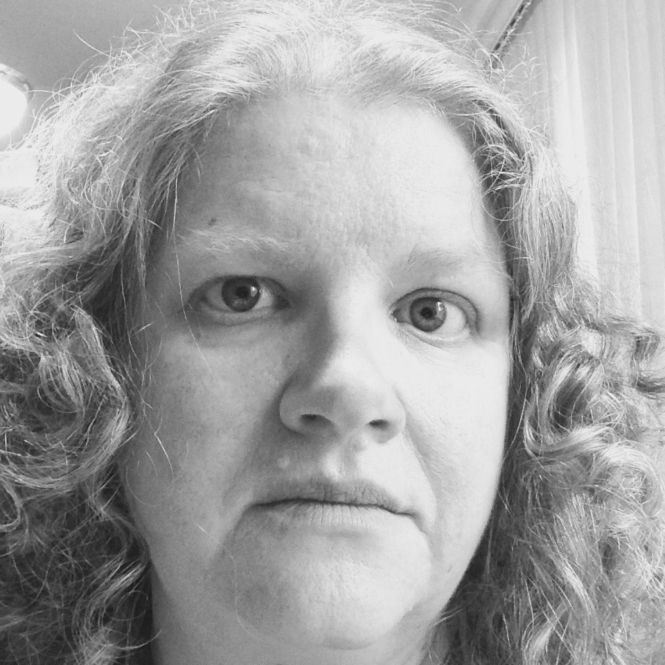 artofmyart's tweet image. #TrudeauMustGo I’m a 62 year old Canadian, married 27 years, mother to one, University educated, Sunday School teacher, law abiding, taxpayer, who, according to @JustinTrudeau has unacceptable views that cannot be tolerated and must be “dealt with”… #TrudeauMustGo