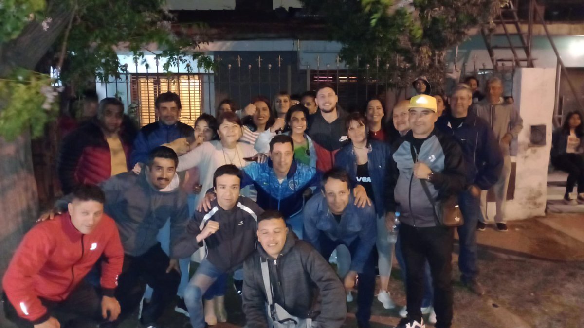 Felicitaciones por el triunfo a todos mis compañer@s , es una alegría y un orgullo seguir siendo respaldado por lo vecinos y vecinas!  BARRIO: Pueyrredon Oeste 👏🏼
BARRIO: La Madrid 👏🏼 BARRIO: Ameghino   Norte 👏🏼