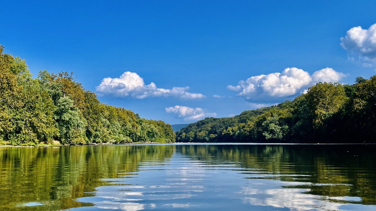 HeatherServage's tweet photo. Fun paddle down the Shenandoah … https://t.co/UAfj9pethk