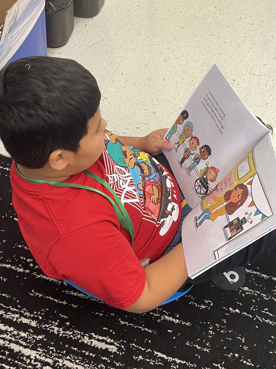 noydsnest's tweet photo. We are building reading stamina in Noyd’s Nest! I caught so many readers reading last week!!!! #readingstamina #3rdgradereaders @CoolSpring_ES @PathwaysLCPS https://t.co/zaLR0Y1LDr