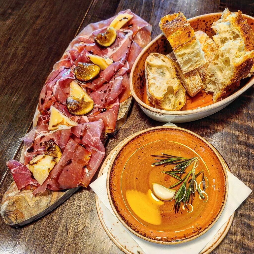 Prosciutto
imported prosciutto, aged parmesan cheese, black mission figs, aged balsamic

<a href="/SanLorenzoDC/">San Lorenzo Ristorante + Bar</a> - Washington, DC

Date Visited: Sept 18, 2022

#BehradEats #SanLorenzoDC
#ShawDC #WashingtonDC