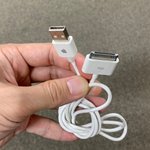 今の若い子は知らないよね!新製品と間違えられたアップルのケーブルとは!？