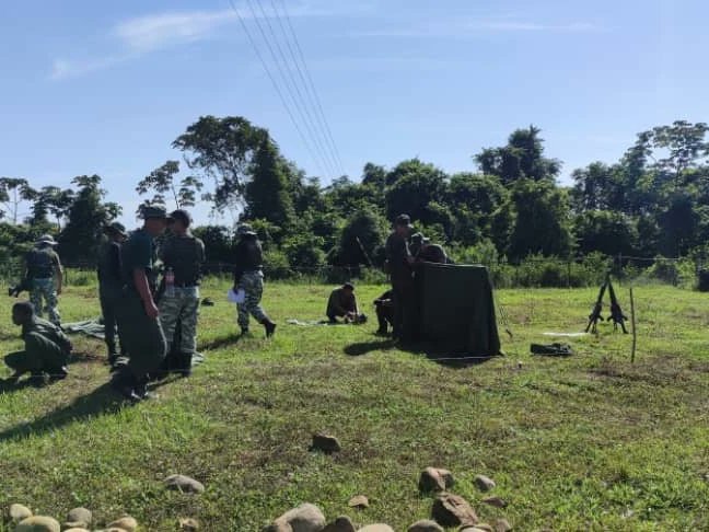 Milicia_ve's tweet photo. #Noticias 📍 El Cmdo. De Milicia de la REDI Occidental, realizó el curso de Tirador Experto y Curso Caribe; a las Unidades Especiales de la #MiliciaBolivariana, ubicada en el Fuerte Yaruro, del Municipio Páez; edo. Apure. https://t.co/EzrNU2GESB