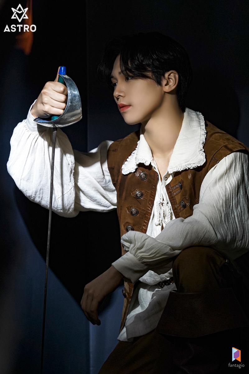rockysarchive's tweet photo. The Three Musketeers Musical <#삼총사> shoot behind 

#아스트로 #라키 #아스트로 #라키 https://t.co/0GbmAFostl