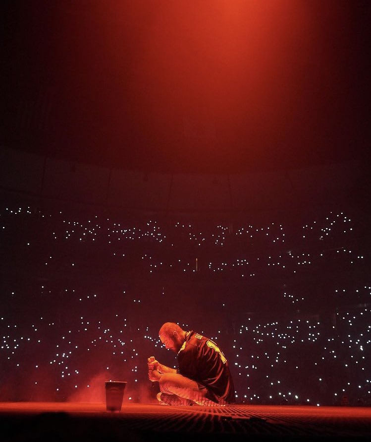 VisualsPost's tweet image. Post Malone