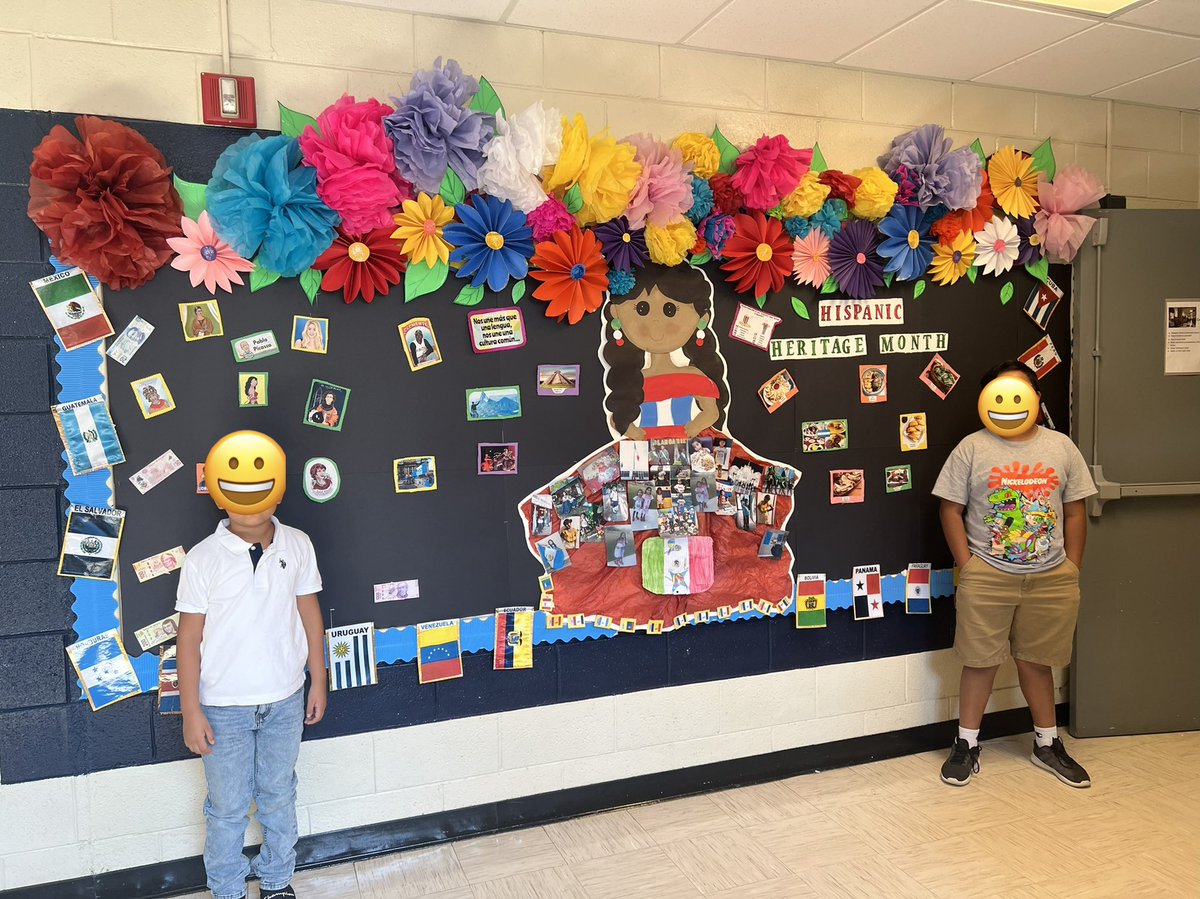 MargaritAlva7's tweet photo. Excited at Hispanic Heritage Month Kick-off in Piney Grove Elementary 🇲🇽🇦🇷🇬🇹🇳🇮🇨🇴 @ParticipateLrng #unitingourworld https://t.co/pImJttNZ4p