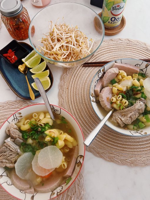 I made nui suong heo vietnamese dish for the first time its so savory and light🫣 &ldquo;macaroni pork rib soup&rdquo;<a href="/tag/throne"class="tags"><span>#throne</span></a><a href="/tag/wishlist"class="tags"><span>#wishlist</span></a>