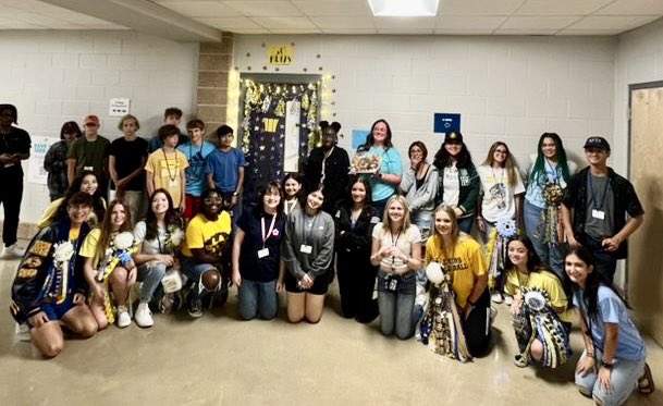 SC_StuCouncil's tweet photo. StuCo celebrated our top 3 winners of our Annual Door Decorating Contest! Congrats Mrs. Frisbey, Ms. Craig, Ms. Solis, and Ms. Hogan! #HOCO22 @SamuelClemensHS https://t.co/z5d90qTu4S