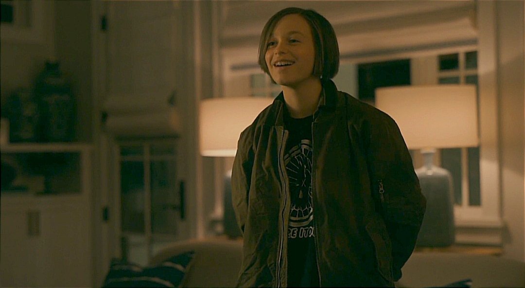 thinkermacoyle's tweet photo. my poor homeless girl #papergirls https://t.co/M4XQSmeQVI