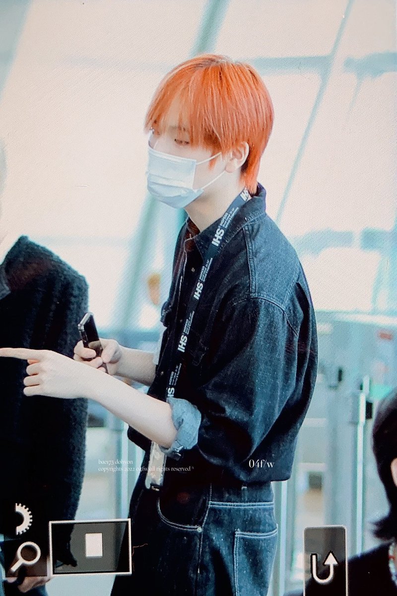 04fwdot's tweet photo. 220917 icn #도현 #BAE173 멧챠카와잉 ꒰ ɞ̴̶̷ ·̮ ɞ̴̶̷ ꒱ https://t.co/ZWCCGQD5QB