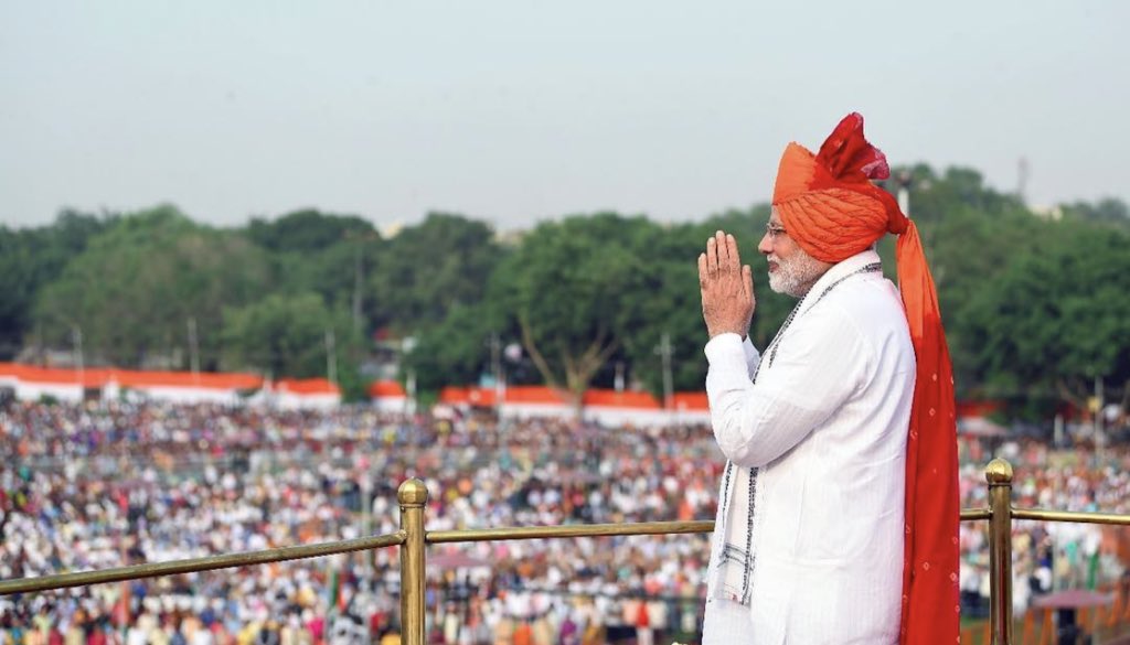 'अंत्योदय से आत्मनिर्भर भारत' की दिव्य संकल्पना को साकार कर रहे यशस्वी पीएम श्री 
<a href="/narendramodi/">Narendra Modi</a> जी को जन्मदिन की हार्दिक शुभकामनाएं।

मेरी शुभेच्‍छा है कि आप स्‍वस्‍थ रहें और दीर्घायु प्राप्‍त कर ‘अहर्निशं सेवामहे’ की अपनी सर्वविदित भावना के साथ राष्‍ट्र सेवा का कार्य करते रहें।