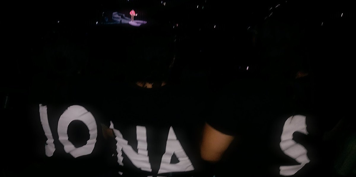 aloss09's tweet photo. La mejor experiencia 🤩🙆‍♀️💝🎶
#Jonasbrothers #mty #NickJonas #Kevin #Joe @jonasbrothers @JONASBROSMXCO @nickjonas @kevinjonas @joejonas https://t.co/cd0xxZKhFk