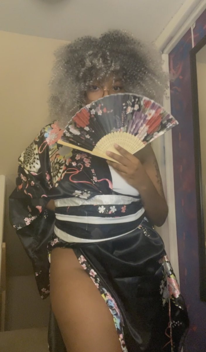 HiddenKyoshi's tweet photo. Kyoshi the samurai has arrived ��️🖤 #blackcosplayer #samuraicosplay #blacksamurai https://t.co/0higOobrpS