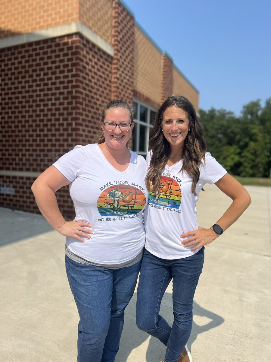 mrsjones72812's tweet photo. “ Make a mark and see where it takes you !” @peterhreynolds @FablePaul @DotClubConnect #dotday @PWCSNews #pwcitc @GintertMrs @ChrisYungES https://t.co/DRhkEZJrKR