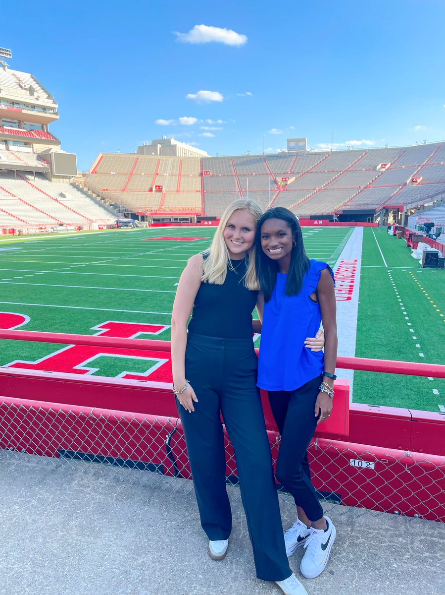 <a href="/TheCarlyMurray/">Carly Murray</a> &amp; I will be with you as the #Sooners take on the #Huskers tomorrow from Memorial Stadium! <a href="/Gameday_U/">GamedayU</a>