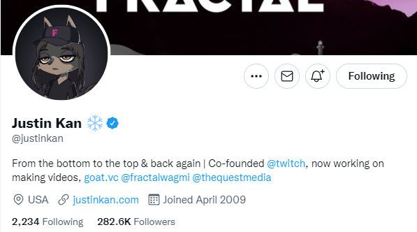 FoxtopiaNFT's tweet photo. Someone's rockin an awesome pfp! @justinkan stay foxy 🦊❤️ https://t.co/0JC995lu7Z