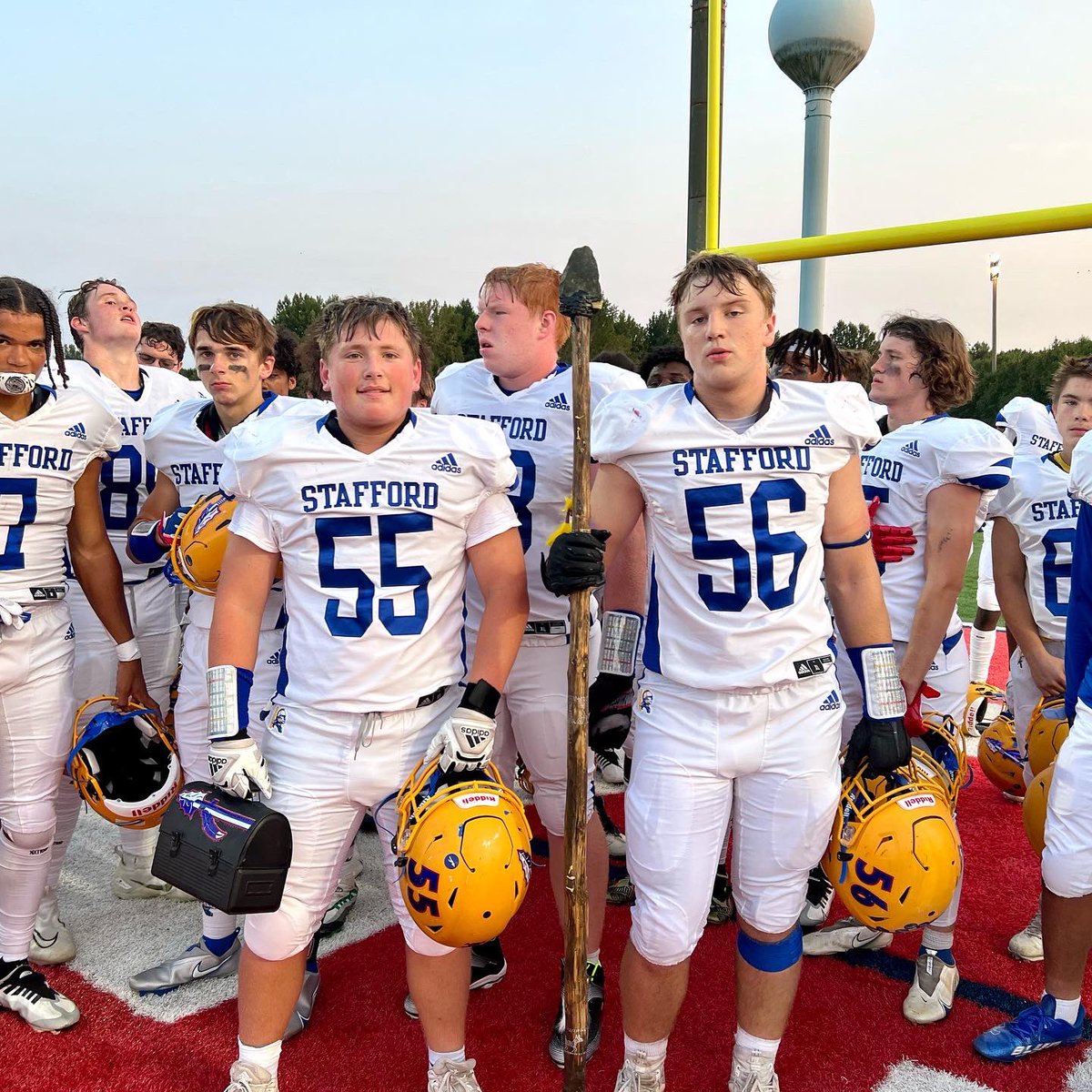 DesaStoneEdS's tweet photo. Couldn’t be prouder of our young team. We were down 35-18 with 3 mins left in the 3rd quarter but they never gave up and came back to win 44-41. Never underestimate the power of heart 💙💛 #SHS #TribeStrong #Kihte #IndiansFootball @shsindiantribe @SHSIndianNation @AllenHicks66AP https://t.co/z9mVUT5SXb