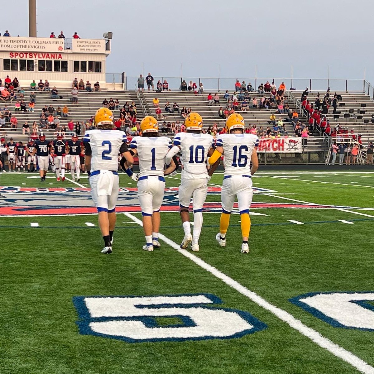 DesaStoneEdS's tweet photo. Couldn’t be prouder of our young team. We were down 35-18 with 3 mins left in the 3rd quarter but they never gave up and came back to win 44-41. Never underestimate the power of heart 💙💛 #SHS #TribeStrong #Kihte #IndiansFootball @shsindiantribe @SHSIndianNation @AllenHicks66AP https://t.co/z9mVUT5SXb