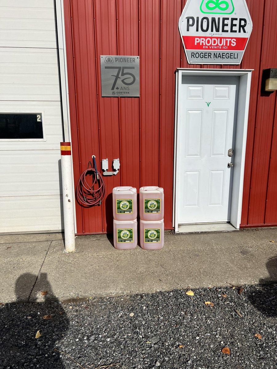 RogerNaegeli's tweet photo. Now we have some Andy soap @apasztor82 in Quebec thanks to @Campagna911 for take to my home 👍 https://t.co/XAgd8gKLrO