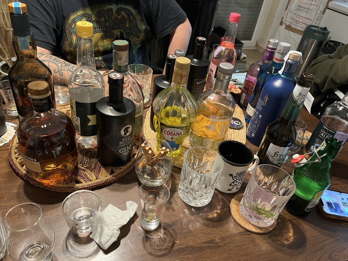 roquas's tweet photo. @DoerteDev That escalated quickly *hicks* https://t.co/3sjARi1MfE