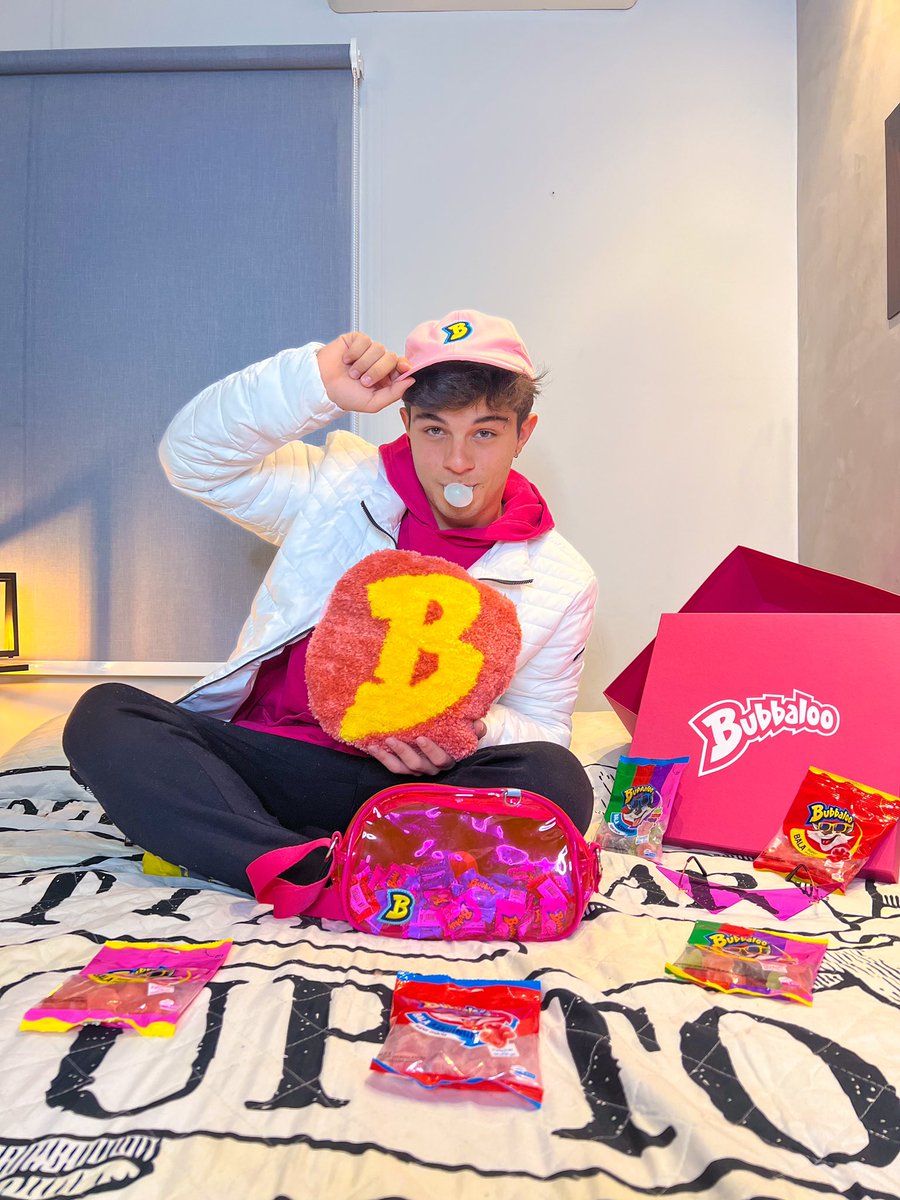 vini_vecchi's tweet photo. Vi horas iguais no relógio esses dias e fiz um pedido pra que alguma coisa boa acontecesse, E AGORA EU LITERALMENTE FAÇO PARTE DO SQUAD BUBBA 🥺🥺 ( obrigado Bubbaloo por essa oportunidade de entrar no squad) @Bubbaloo_Brasil #CrieComBubba #Publi https://t.co/gfywBIqVTa