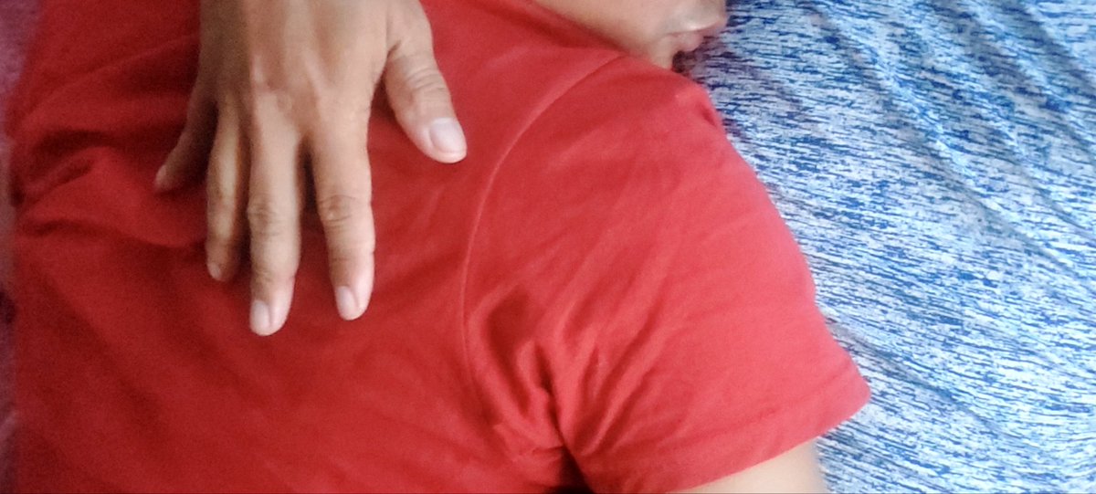 Boy23Taurus's tweet photo. Isa na namang incoming mareno ang nag patikimng masarap nyang butas...
#JhonB 
#alterilonggo
#sisidmareno
#mareno https://t.co/YdyqqD2e5x