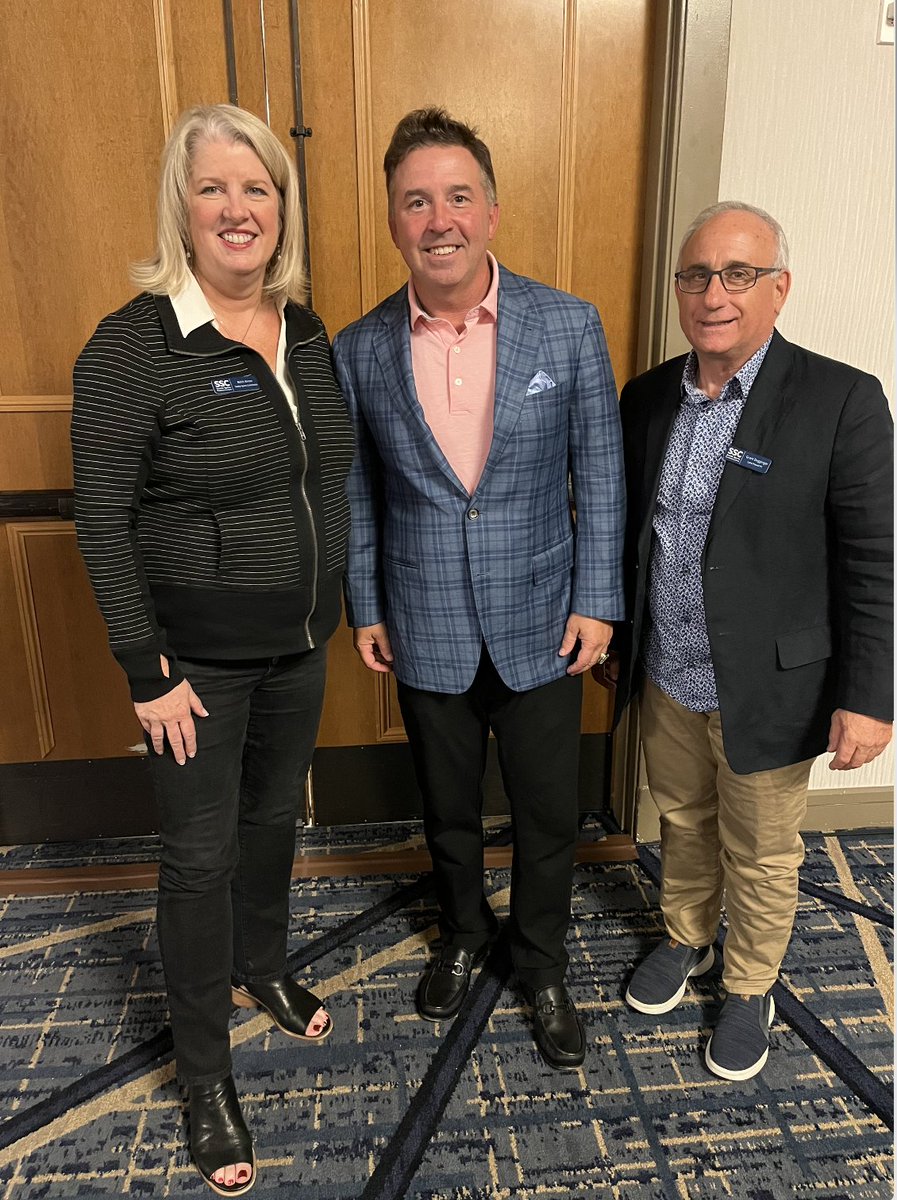 RussBrandonUFL's tweet photo. Thank you to Beth Knox, Grant Degginger, Rob Leslie and all the incredible executives at the @SeattleSC for inviting us to yesterday's event...so honored to give @XFL2023 updates and be in the town of sports exec legends and friends Tod Leiweike and John Schneider. https://t.co/KXzgJe4ENr