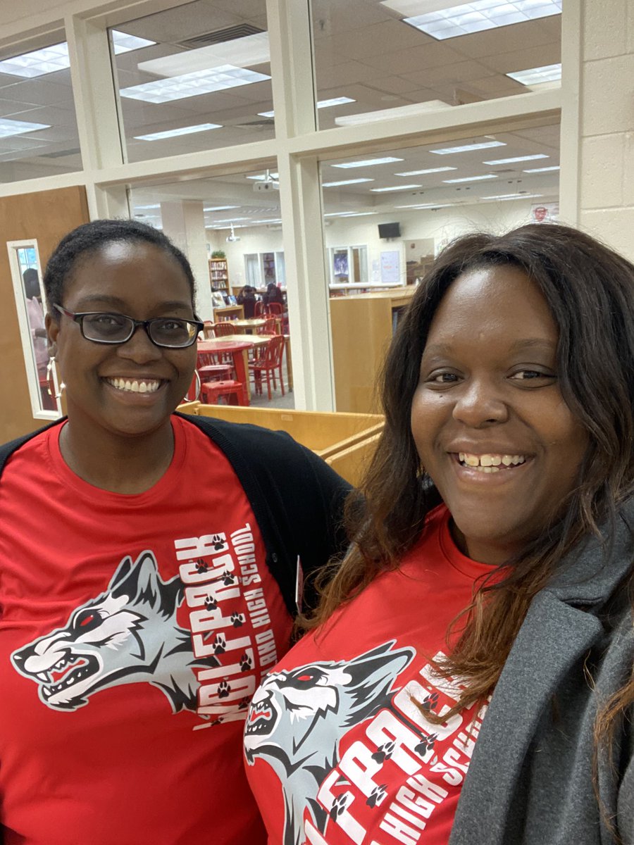 MsSimmySims's tweet photo. Representing The Wolfpack today! It is always a joy to collaborate with @Ms_Snoddy1! We believe we are BETTER TOGETHER! #wolfpack #IPLL AND #SIF @Crobept33 @austin_carla https://t.co/nTUmgSttr3