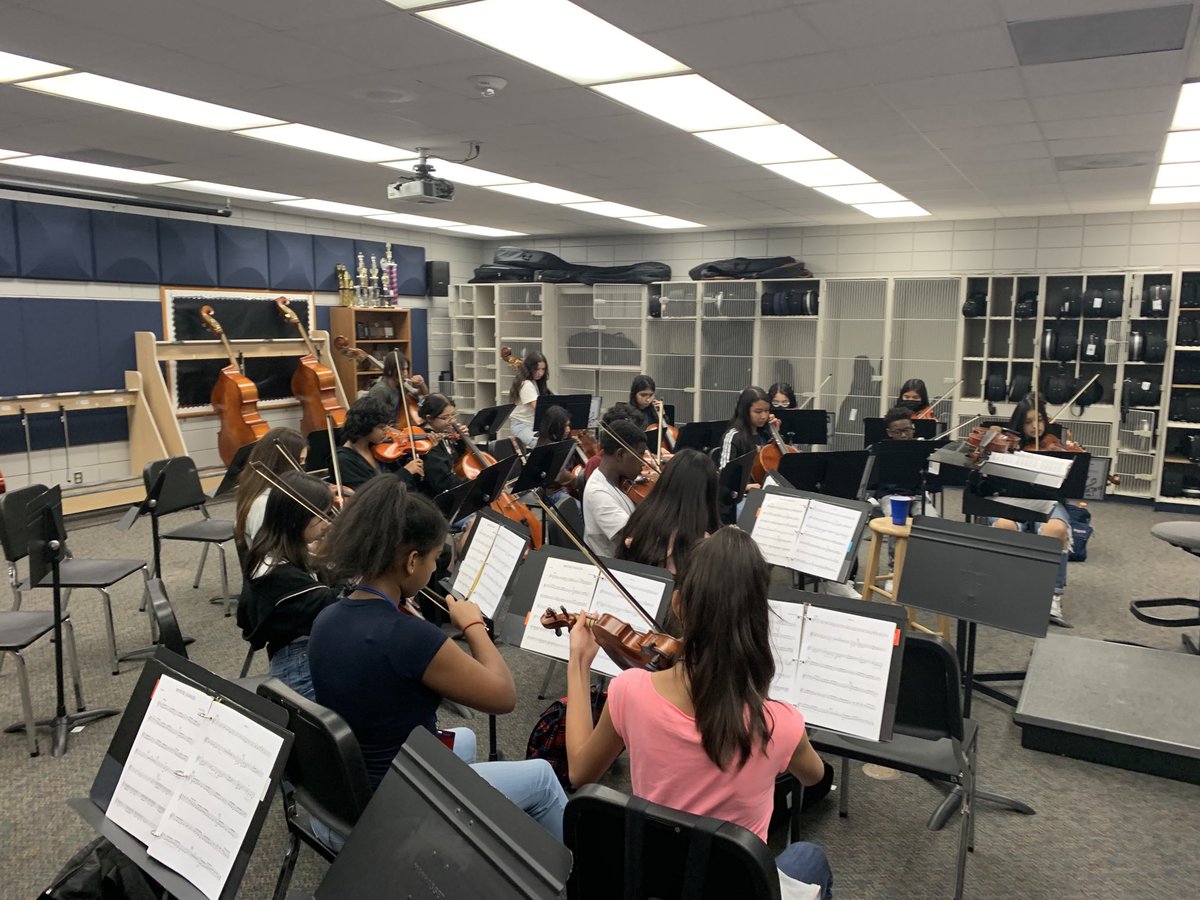 The Varsity Orchestra ⁦<a href="/rsms_orchestra/">RSMS Orchestra</a>⁩ are making GREAT progress on ⁦<a href="/uiltexas/">Texas UIL</a>⁩ music! Lots of fun today working!