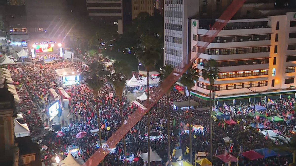 g1rs's tweet photo. Em Porto Alegre, Lula chama de 'vergonha nacional' dados sobre alfabetização de crianças https://t.co/OiwN8CV7GS #g1RS https://t.co/CZpUpcSdb9