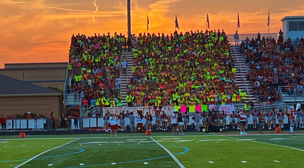 Anthony Calhoun 📺 (@acwishtv) on Twitter photo These students sections tonight have been OUTSTANDING!
<a href="/FHSTigerCage/">The Tiger Cage</a> WOW!
#WeWantTheBanner #TheZone8 @WISH_TV <a href="/FHSTigers/">FHS Tigers Athletics</a> These students sections tonight have been OUTSTANDING!
<a href="/FHSTigerCage/">The Tiger Cage</a> WOW!
#WeWantTheBanner #TheZone8 @WISH_TV <a href="/FHSTigers/">FHS Tigers Athletics</a>