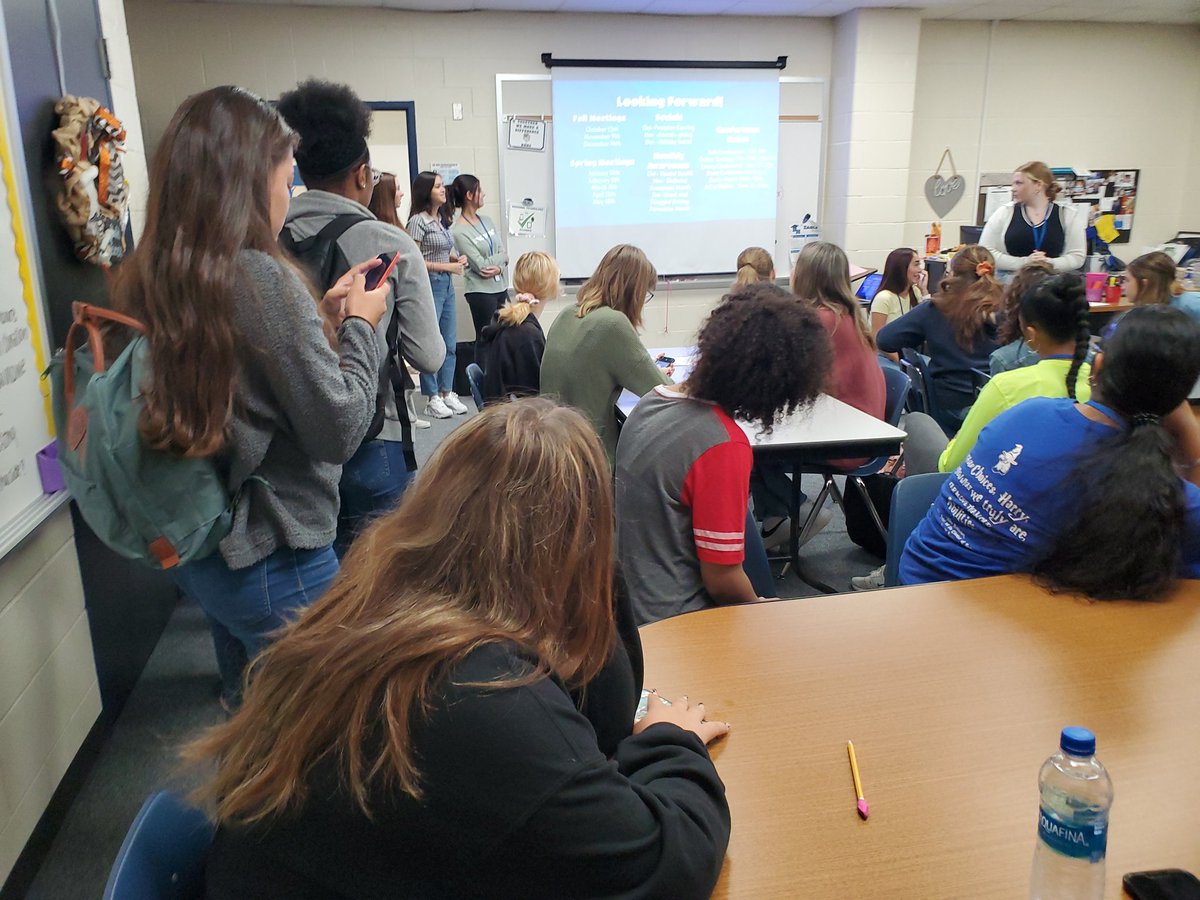BH_HOSA's tweet photo. Was great seeing everyone this week at our first meeting of the year. Make it a GREAT year or not the choice is YOURS! https://t.co/gn8oQYwqTi