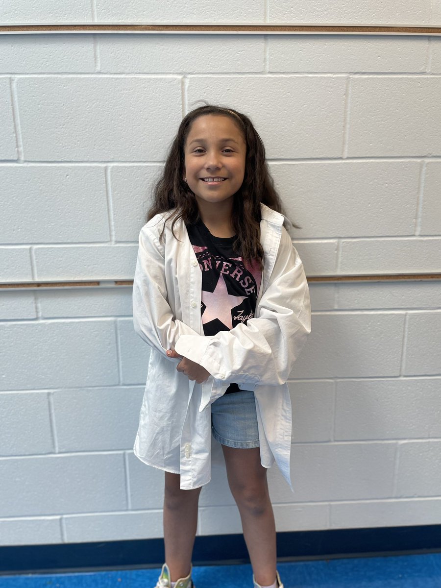 webb_es's tweet photo. It was a great way to close out CCR week with our starfish dressed in their future careers. #CCISDproud https://t.co/HyhsnY4DrA