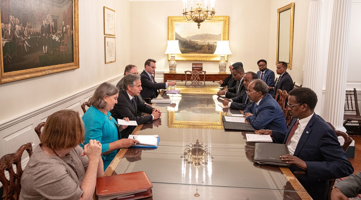 Great to see <a href="/HassanSMohamud/">Hassan Sheikh Mohamud</a> with <a href="/UnderSecStateP/">Allison M. Hooker</a> in Washington to discuss shared stabilization, good governance, and humanitarian goals. The United States is committed to helping the people of Somalia counter terrorism, prevent famine, advance democracy, and save lives.