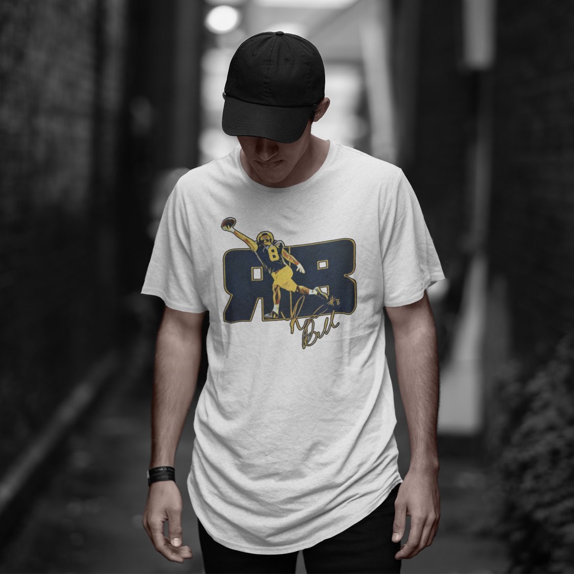 DC4LCustomTees's tweet photo. #GoBlue〽️ this contest is for you! 

If Ronnie Bell gets a TD and/or over 100 yards tomorrow vs UConn you could be the winner of this 🔥👕 

To win, just RT and be following to qualify. 

*if he does both there will be two winners. https://t.co/fV02wMmROo